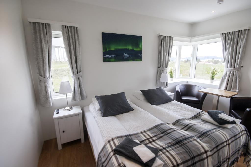 House On The Hill Hotel Hofn Room photo