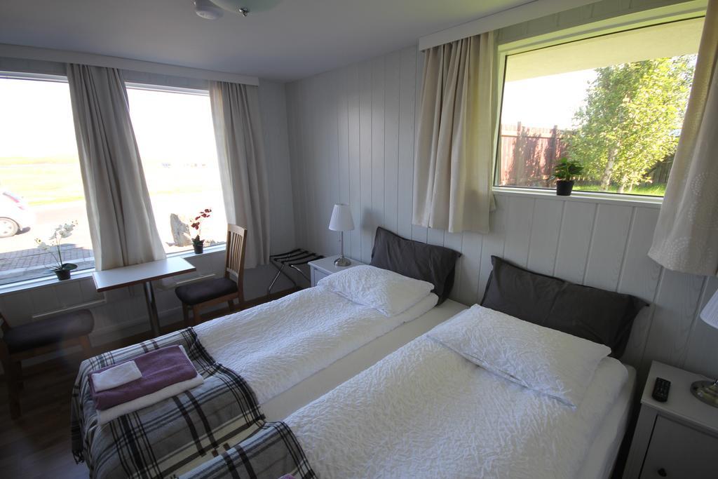 House On The Hill Hotel Hofn Room photo